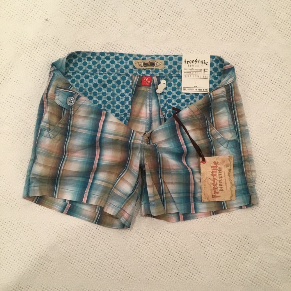 FREESTYLE BRAND PLAID SHORTS